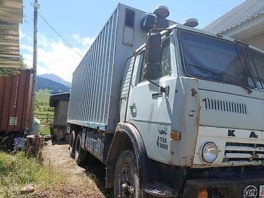 Продаётся грузовой автомобиль КамАЗ с изотермическим фургоном и
