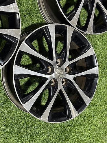lexus r19: Литые Диски R 18 Toyota, Комплект, отверстий - 5, Б/у — 5