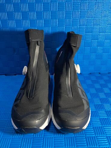 обу: Кроссовки, 42, Adidas Originals, Новый, цвет - Черный, Самовывоз — 1