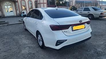 средний кузов ву: Kia Cerato: 2019 г., 1.6 л, Автомат, Бензин, Седан — 2