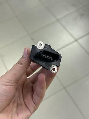 установка фильтров: Расходомер Nissan 2004 г., Б/у, Оригинал — 3