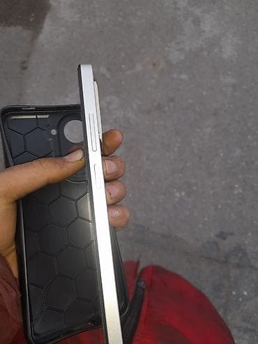 планшет с клавиатурой цена: Redmi, Redmi A5, Б/у, 128 ГБ, цвет - Серебристый, eSIM — 4