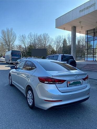 hundai elentra: Hyundai Avante: 2018 г., 1.6 л, Автомат, Бензин, Седан — 3