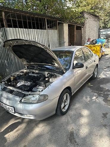 Унаа сатуу: Hyundai Elantra: 1995 г., 1.6 л, Механика, Бензин, Седан — 3