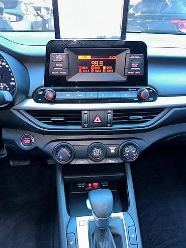 антена рации: Автомагнитола/мультимедийная система для автомобиля с поддержкой радио — 1