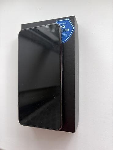 cat s22: Samsung Galaxy S24, цвет - Черный — 1