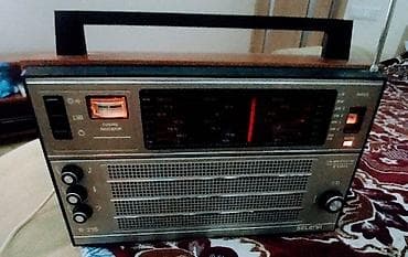 Другая аудиотехника: Портативный радиоприёмник Selena (Radioreceiver SELENA), сделано в — 2