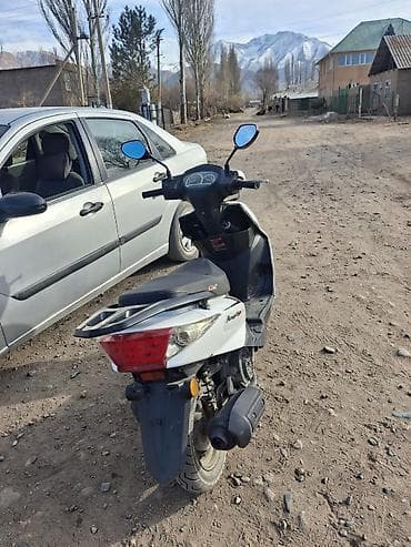 Скутеры: 150 куб. см, Бензин, Б/у — 2