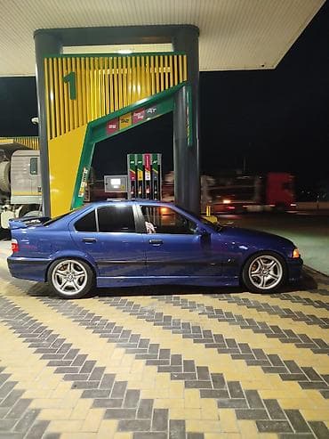 вмв тройка: BMW 3 series: 1995 г., 3 л, Механика, Бензин, Седан — 3
