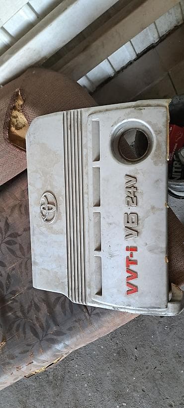 краска для автомобилей: Пластиковая декоративная крышка двигателя Toyota VVT‑i V6 24V — 1