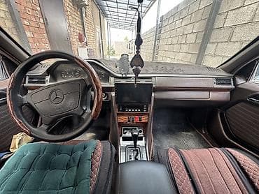 outback br: Mercedes-Benz W124: 1992 г., 2.2 л, Автомат, Бензин, Седан — 6