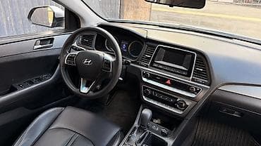 Транспорт: Hyundai Sonata: 2019 г., 2 л, Автомат, Газ, Седан — 8