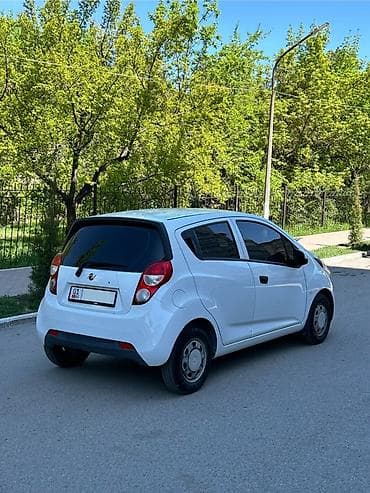 evro r: Ravon R2: 2017 г., 1.3 л, Автомат, Бензин, Хэтчбэк — 4