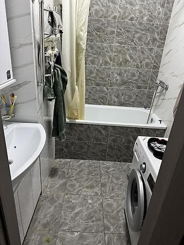 Сниму квартиру: Сдается квартира 3 комнатный элитка подселения месяц 6500сом — 2