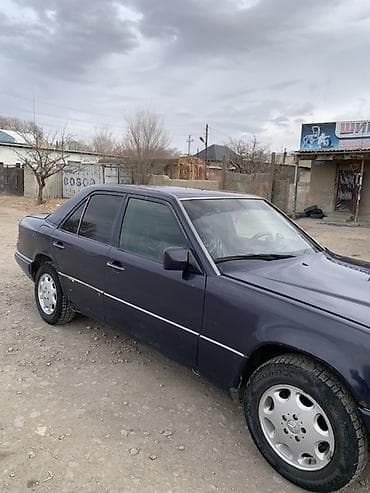 машина мерс с: Mercedes-Benz W124: 1994 г., 2 л, Механика, Газ, Седан — 4