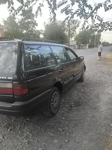 go park: Volkswagen Passat: 1989 г., 1.8 л, Механика, Бензин, Универсал — 3