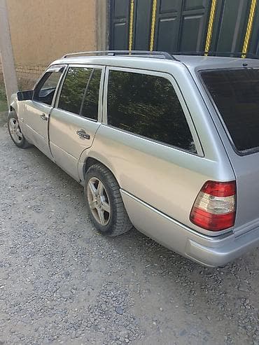 капоты спринтер: Mercedes-Benz W124: 1993 г., 3.2 л, Механика, Бензин, Универсал — 2