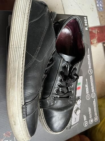 ботинки мужски: Мужские кожаные кеды/полуботинки, черные - Материал верха — 3