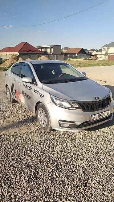 прсеп машина: Kia Rio: 2016 г., 1.6 л, Автомат, Бензин, Седан — 2