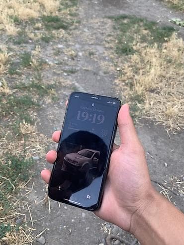 iphone 11pri: IPhone Xs, 256 ГБ Идеал кроме заднего стекла - Цвет: чёрный (Space — 3