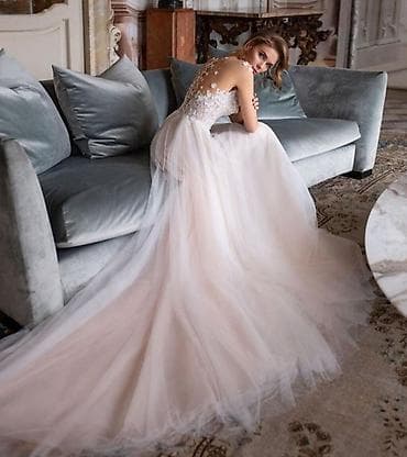 swarovski: Свадебное платье, S, Дизайнерское, С завышенной талией, С корсетом, Сатин, А-силуэт, Камни Swarovski, Б/у — 2