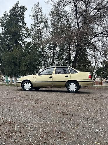 Транспорт: Daewoo Nexia: 2007 г., Механика, Бензин, Седан — 5