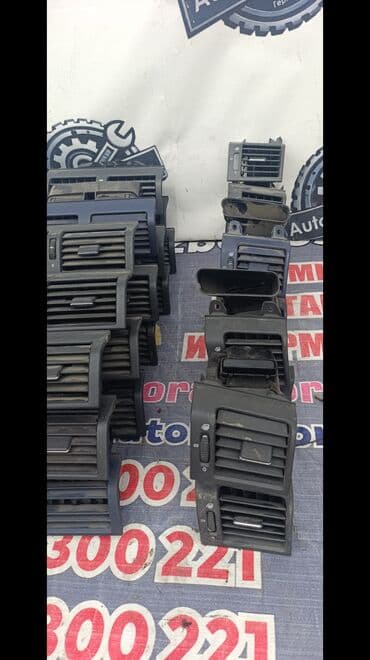 каропка на хово: Дефлектор воздуховода Mercedes-Benz 2002 г., Б/у, Оригинал, Германия — 4