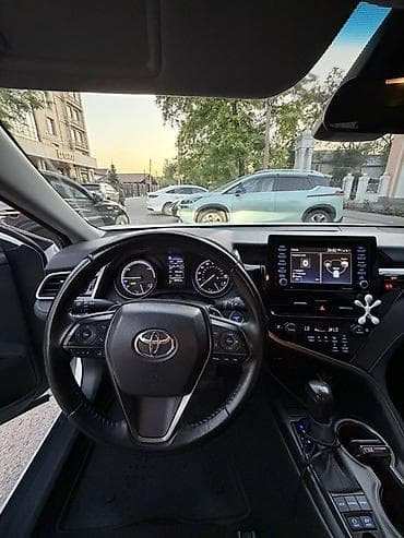 Продажа авто: Toyota Camry: 2021 г., Автомат, Гибрид, Седан — 3