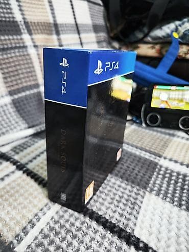 один штук: Продаю трилогию Dark souls, по отдельности не продаю только трилогию — 4