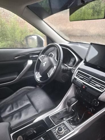 chrysler 300c: Mitsubishi Eclipse: 2019 г., 1.5 л, Автомат, Бензин, Кроссовер — 3