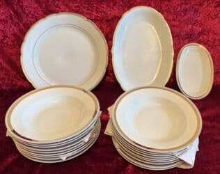 Белая посуда! Сервиз. Производство ГДР Состояние всего идеальное! 18