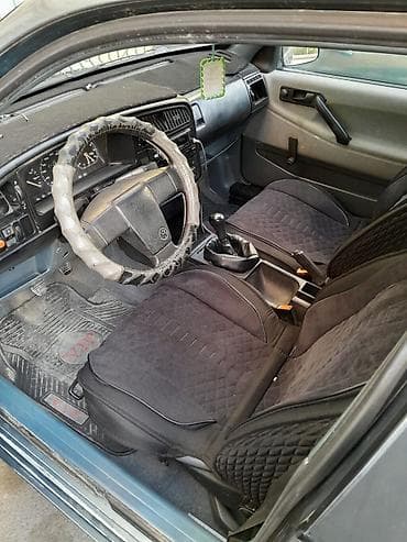 bmw m3 2019: Volkswagen Passat: 1988 г., Седан — 9