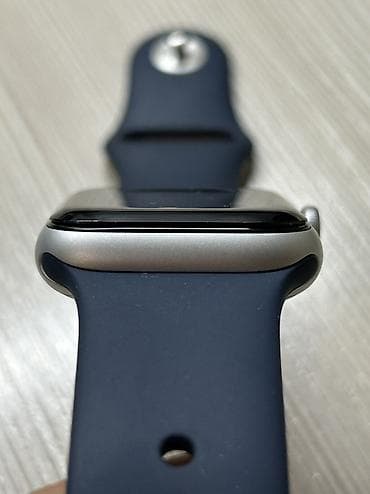 se 4: Продаю Apple Watch SE 2 89% Есть защитное стекло(+запасная) Не — 5