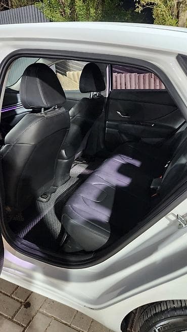 диван для спринтер: Hyundai Avante: 2021 г., 1.6 л, Автомат, Гибрид, Седан — 7