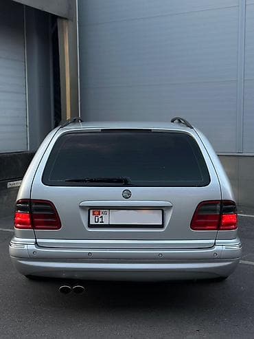 баа: Mercedes-Benz E-Class: 2000 г., 5.5 л, Автомат, Бензин, Универсал — 5