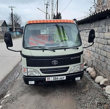daf 75: Эвакуатор, Toyota, 2007 г., Ломаная — 1