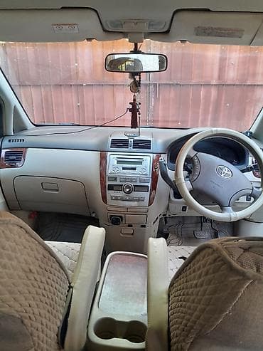 аренда авто ош камри: Toyota Ipsum: 2004 г., 2.5 л, Автомат, Бензин, Минивэн — 3