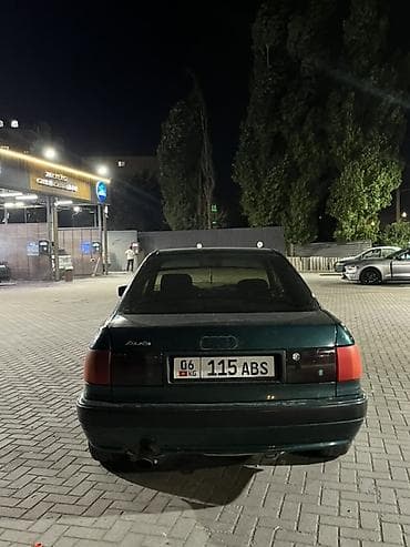 audi 10: Audi 80: 1993 г., 2 л, Механика, Бензин, Седан — 5