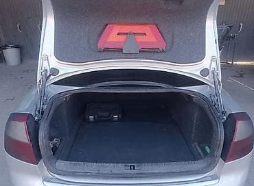 Audi A4: 2003 г., 2 л, Вариатор, Бензин, Седан — 9