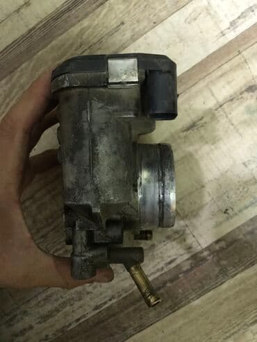 Дроссельная заслонка Volkswagen 2002 г., Б/у, Оригинал