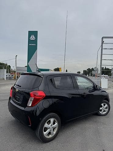 geely coolray: Chevrolet Spark: 2020 г., 1 л, Автомат, Бензин, Хэтчбэк — 4