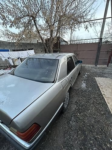 210 cdi: Mercedes-Benz E-Class: 1990 г., 2 л, Механика, Бензин, Седан — 6