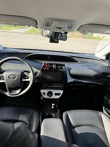 prius v: Toyota Prius: 2018 г., 1.8 л, Вариатор, Гибрид, Хэтчбэк — 8