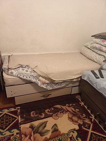 Односпальная кровать с выдвижным ящиком для хранения. Характеристики at lalafo.kg Односпальная кровать с выдвижным ящиком для хранения. Характеристики
