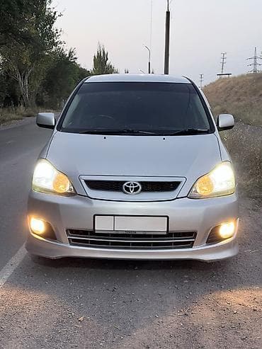 xedos 9: Toyota Ipsum: 2004 г., 2.4 л, Автомат, Минивэн — 1