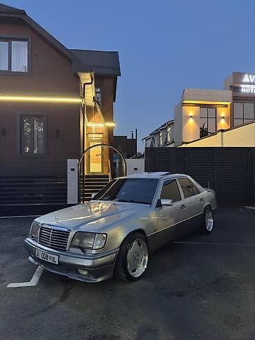 class: Mercedes-Benz W124: 1994 г., 3.2 л, Автомат, Бензин, Седан — 2
