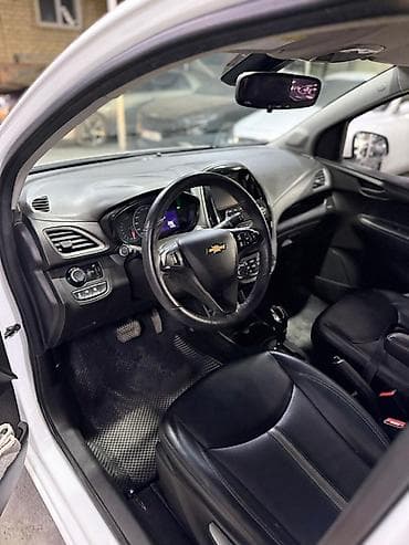subaru turbo: Chevrolet Spark: 2018 г., 1 л, Автомат, Бензин, Хэтчбэк — 5