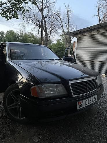 Mercedes-Benz C-Class: 1994 г., 2.2 л, Механика, Бензин, Седан