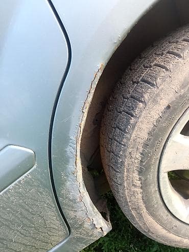grandis: Mitsubishi Grandis: 2001 г., 2 л, Механика, Бензин, Универсал — 4