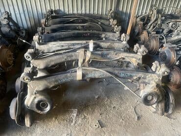 очень нужны: Toyota Alphard объем 3.0 4wd, Toyota Estima объем 2.4 2wd, Задние — 1